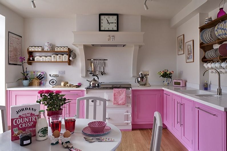 Ružová kuchyňa - fotografia interiéru