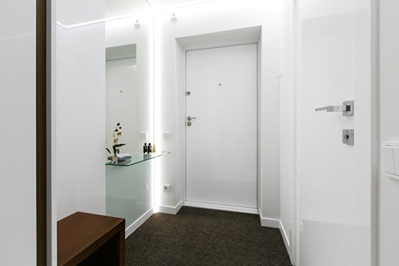 Hol - Designul unui apartament în stilul minimalismului