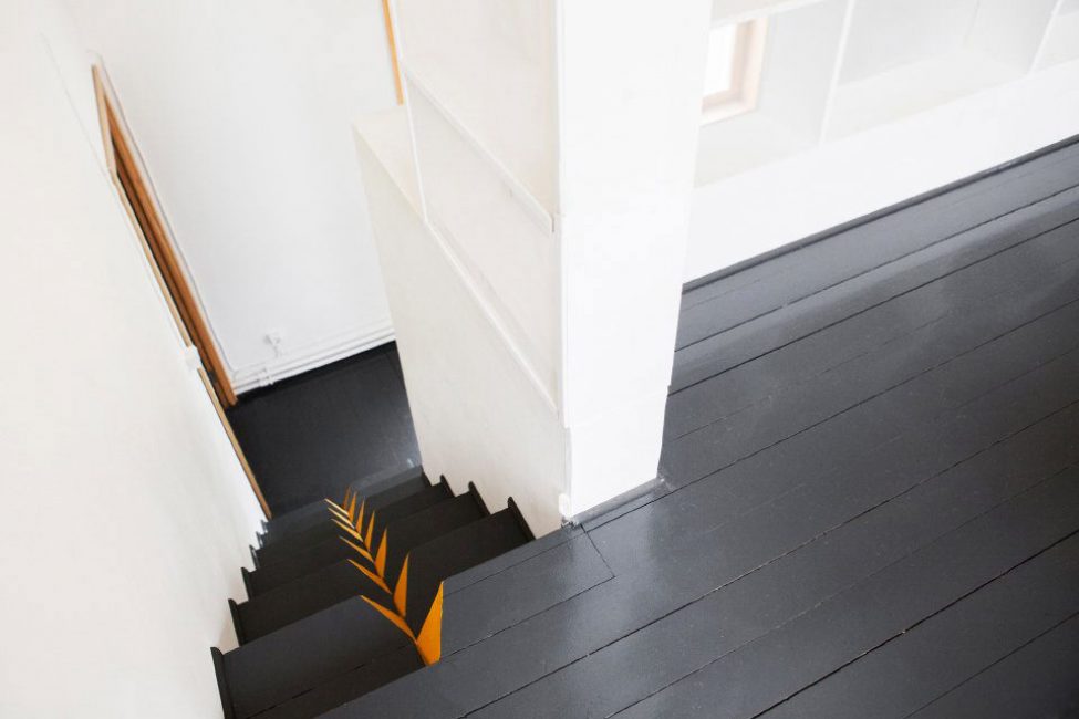 Escada minimalista