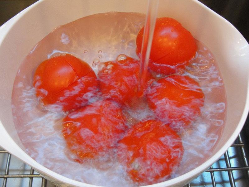 umyjte rajčata