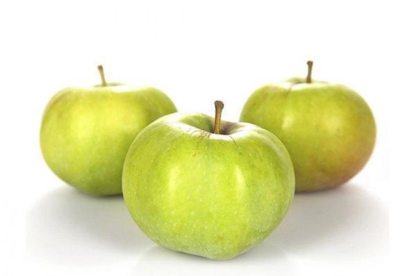 التفاح الحلو والحامض الكثيف