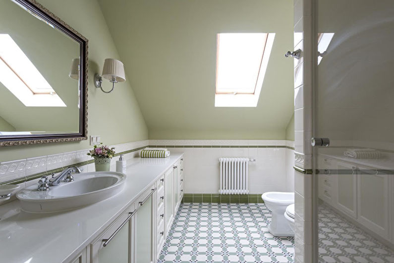 Podkrovný dizajn interiéru kúpeľne - foto