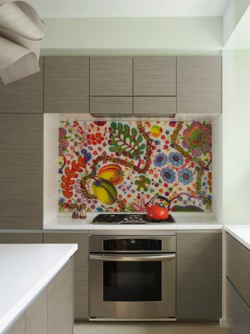 A decoração de um avental de cozinha de design é uma ótima maneira de expressar sua individualidade