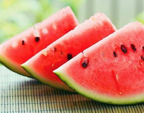 Das Trinken von Wassermelone bei Diabetes erfordert Vorsicht