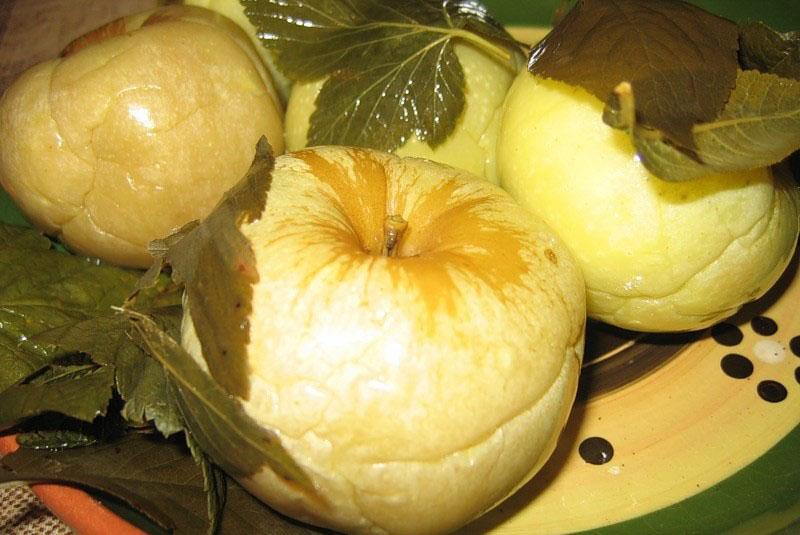 Rezept für eingeweichte Äpfel mit Honig