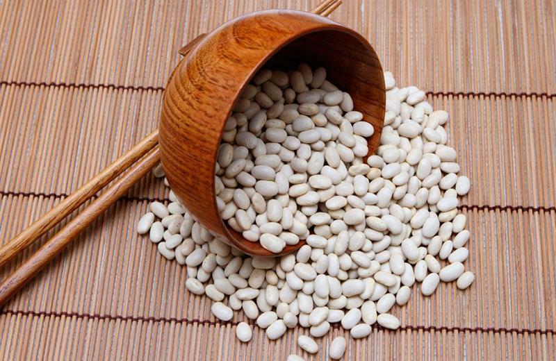 bílé fazole prospívají a škodí