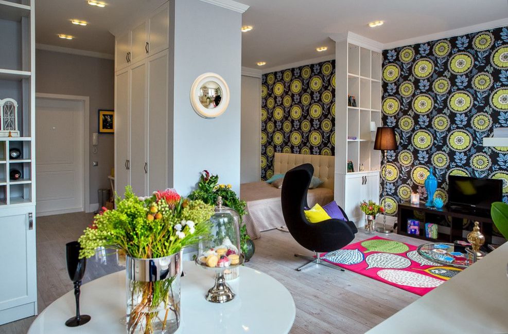 Um pequeno apartamento pode ser aconchegante, espaçoso, confortável e funcional