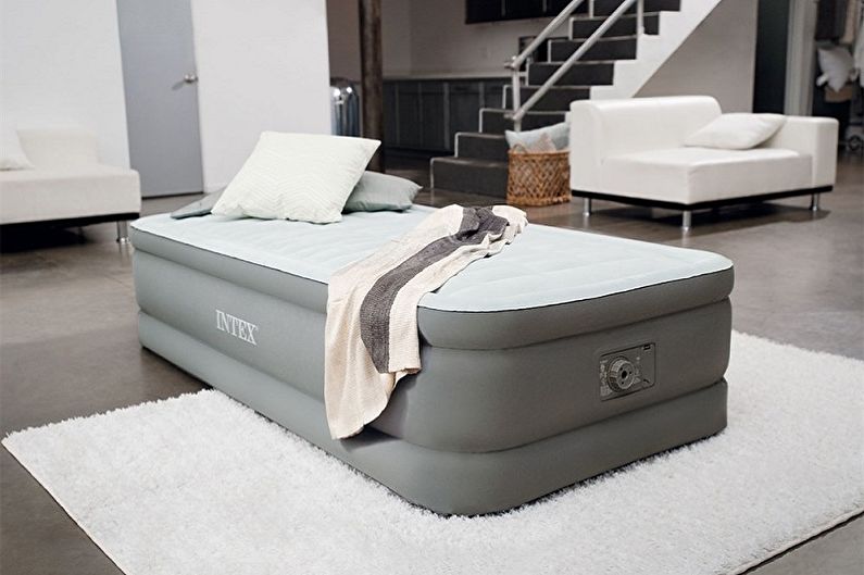 Typy jednolôžkových postelí - nafukovacie modely