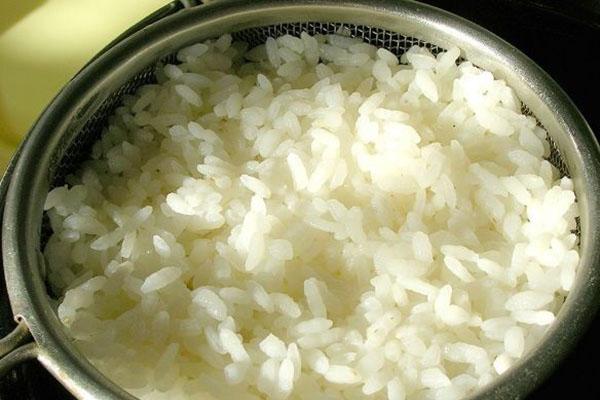 يغلي الأرز