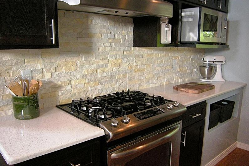 Dokončanje delovne stene v kuhinji - Dekorativni kamen