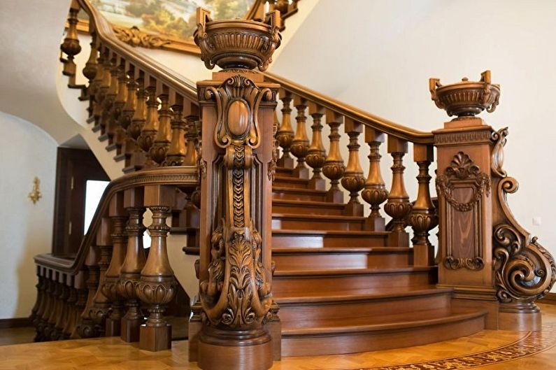 Design de balustradă a scărilor - clasic