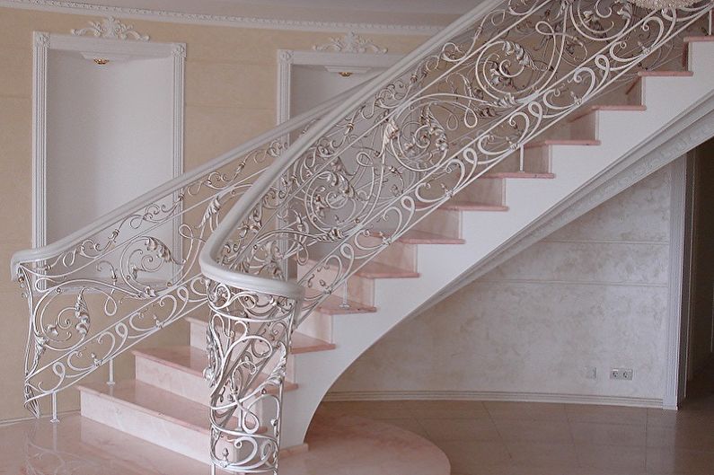 עיצוב מעקות מדרגות - פרובנס