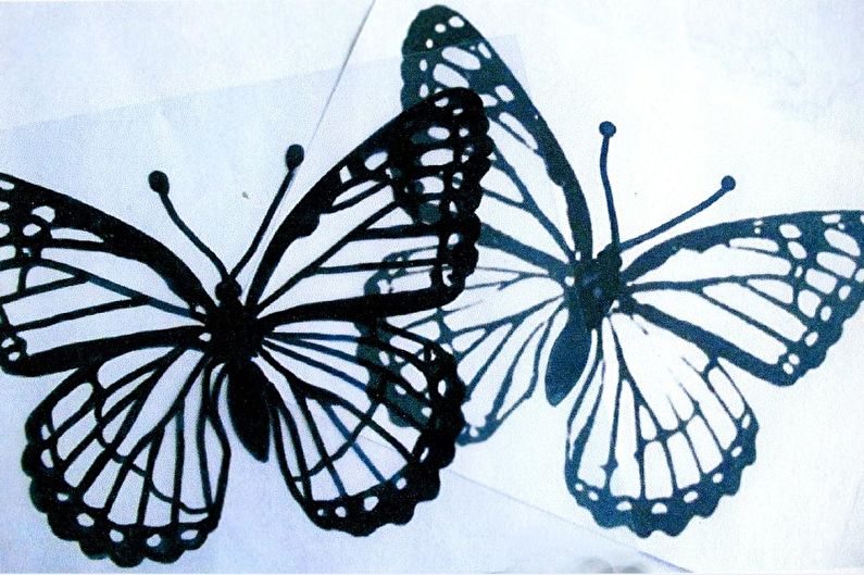 Obrt iz plastičnih steklenic z lastnimi rokami - metulji