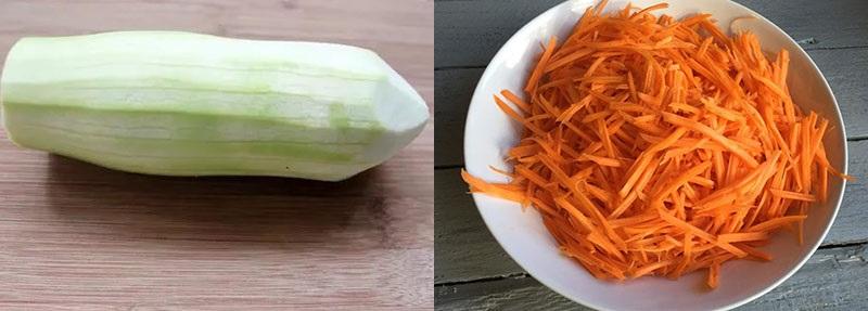 Zucchini und Karotten vorbereiten