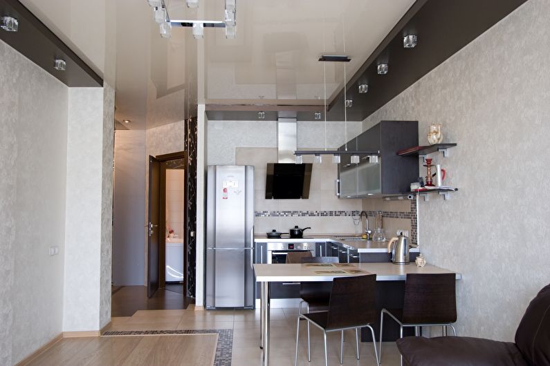 Projekt sufitu z płyt gipsowo-kartonowych w kuchni - zdjęcie