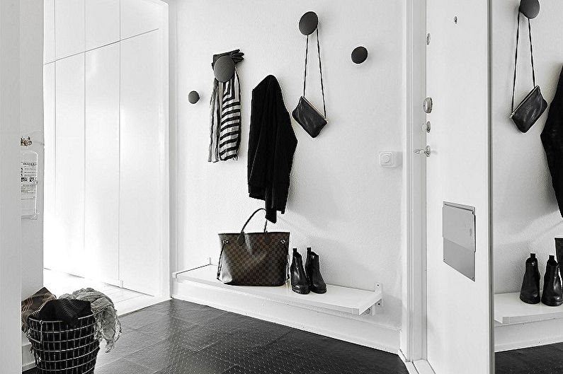Pasillo negro en estilo escandinavo - Diseño de interiores