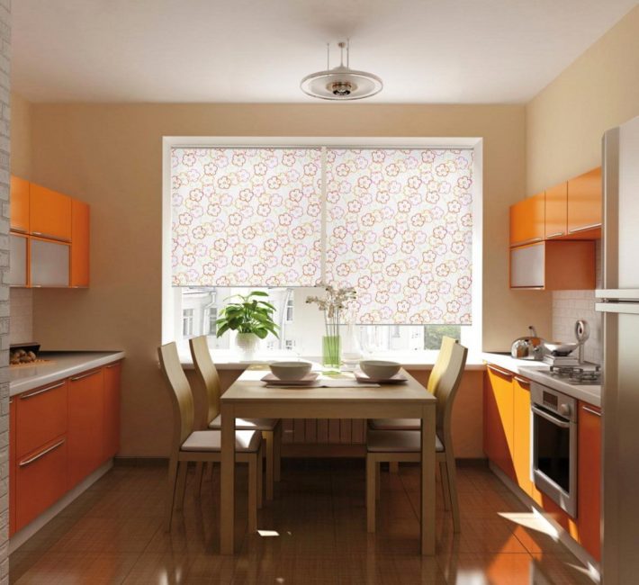 Tecidos transparentes criam uma atmosfera leve e suave na cozinha