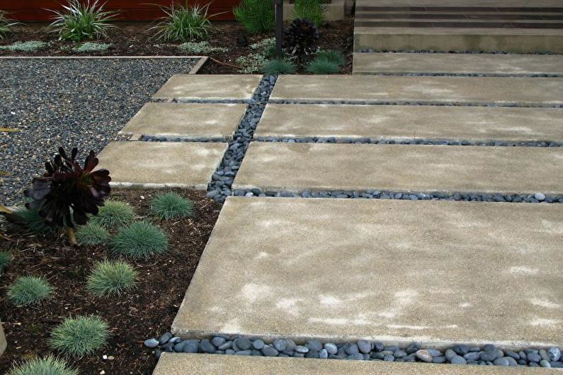 Ścieżki ogrodowe DIY - Płyty betonowe