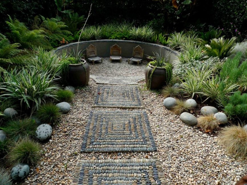 Mozaika ogrodowa DIY