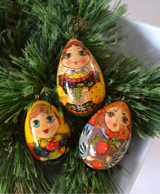 Dekorácia vianočného stromčeka v ruskom štýle