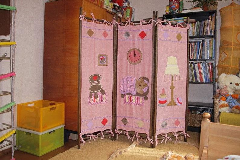 Cómo usar una pantalla en diferentes habitaciones - Pantalla en una habitación infantil