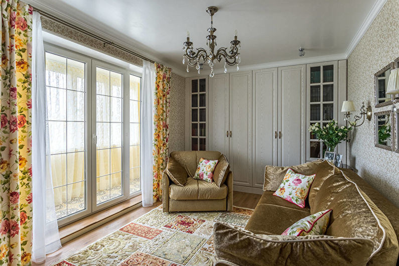 Mönstrade gardiner för vardagsrummet (hallen) i klassisk stil - foto