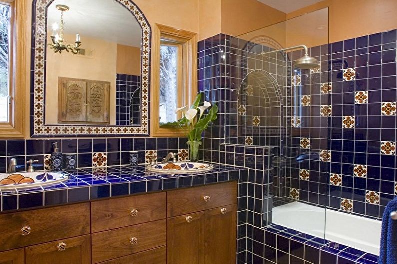 Modra kopalnica v orientalskem slogu - Notranjost