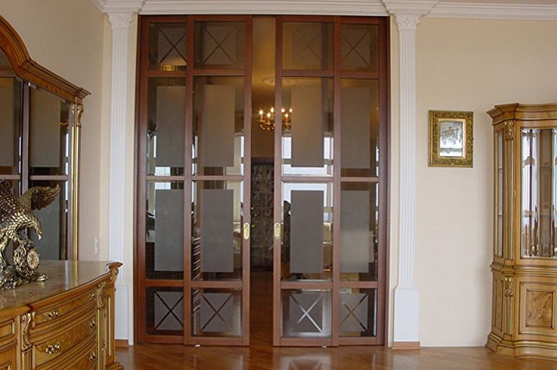 Γυάλινες εσωτερικές πόρτες - φωτογραφία