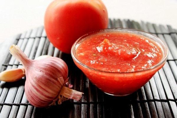 rajčatová šťáva s česnekem