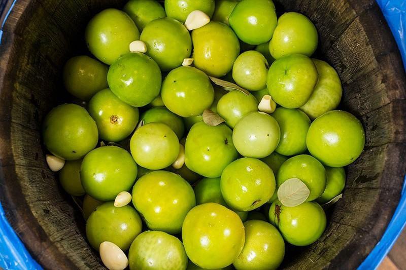 kalt eingelegte grüne Tomaten nach Omas Rezept
