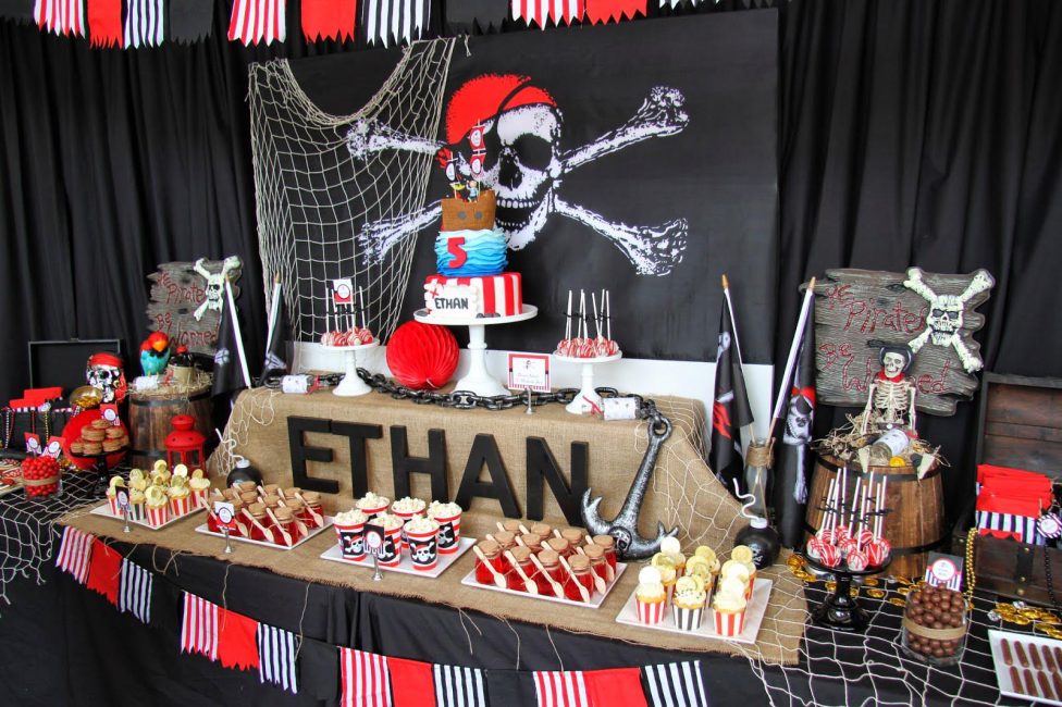 Decoração de festa infantil com tema pirata