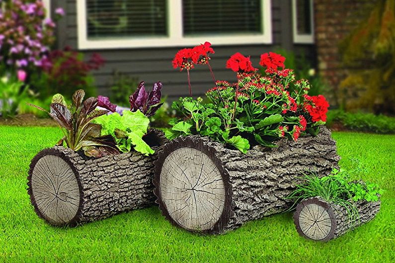 DIY lonci za rože na prostem iz lesa