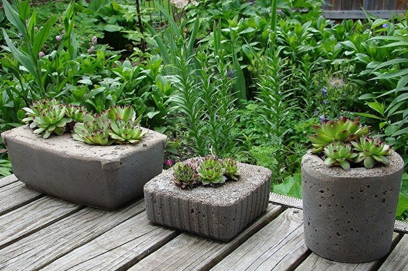 DIY utomhus blomkrukor av betong