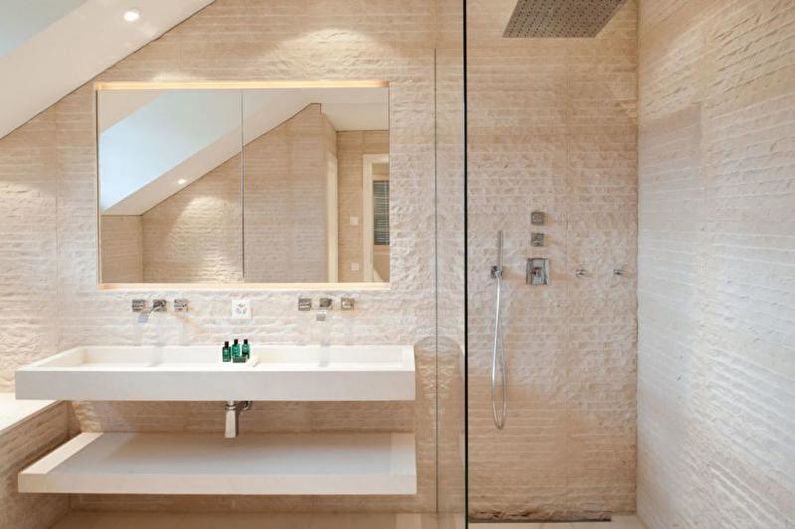 Bad med dusj - interiørdesignfoto