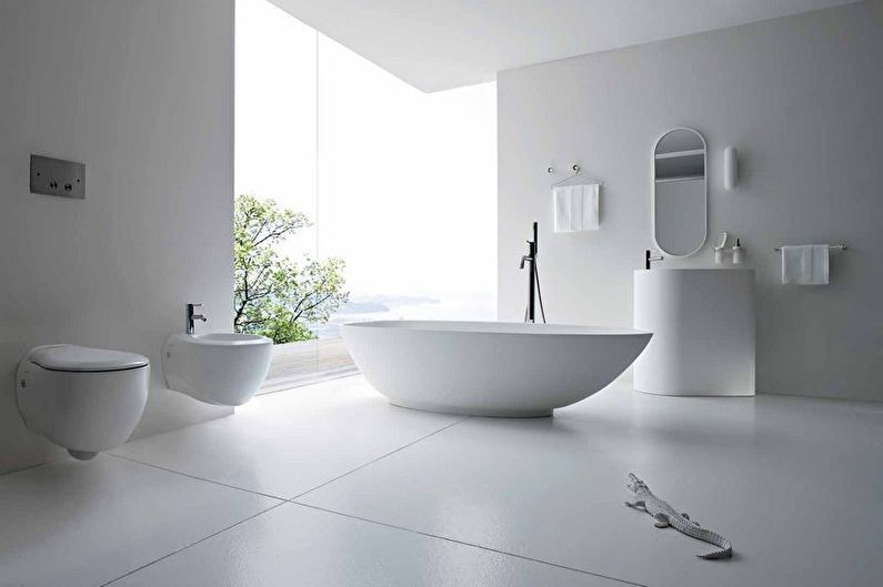 Hvitt bad i stil med minimalisme - Interiørdesign