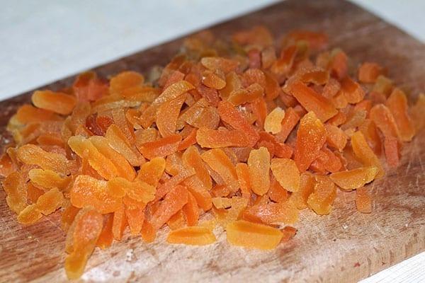 nasekejte sušené meruňky