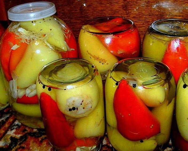 Rezepte für die Zubereitung von gefüllten Paprika für den Winter