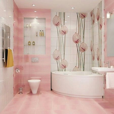 Delikatnie różowa łazienka