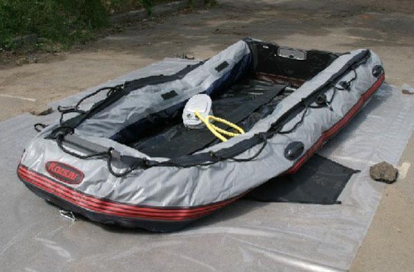 قارب قابل للنفخ PVC