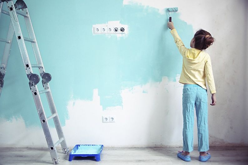 Pintura al agua para paredes y techos: características, cómo elegir, cómo aplicar.