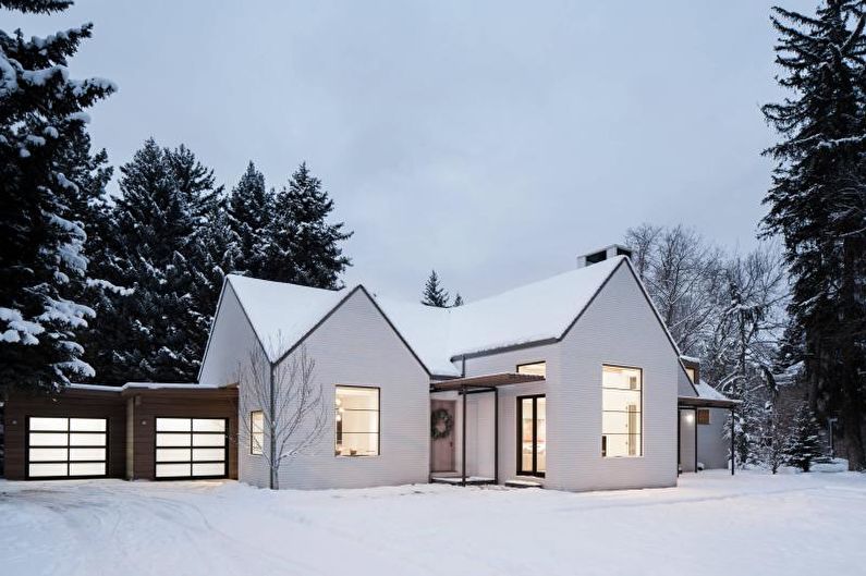 Fachada de uma casa de campo escandinava - foto