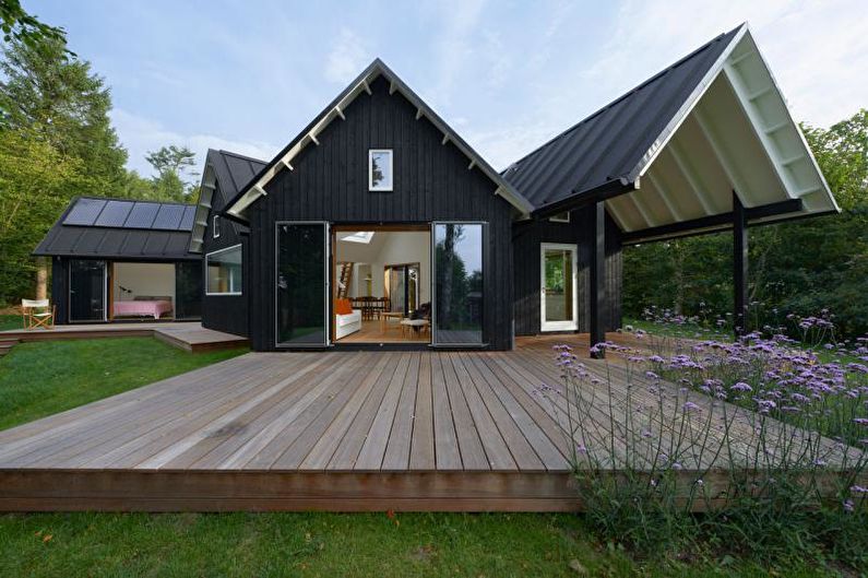 Pridvor pentru o casă de țară scandinavă - foto