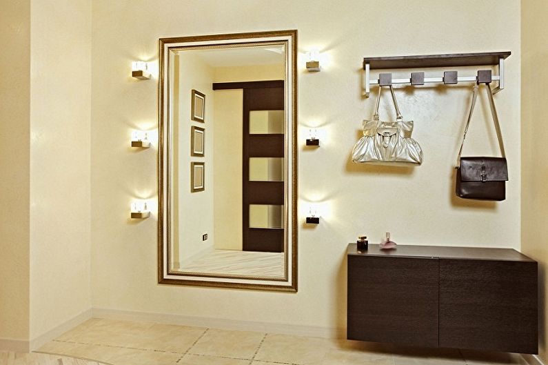 Tipos de espejos en el pasillo - Formas y tamaños.