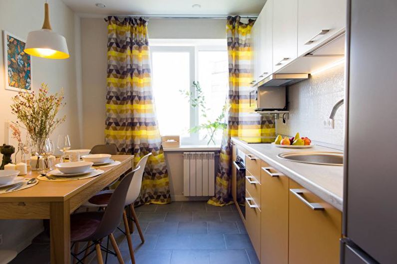 Liten gul kjøkkendesign