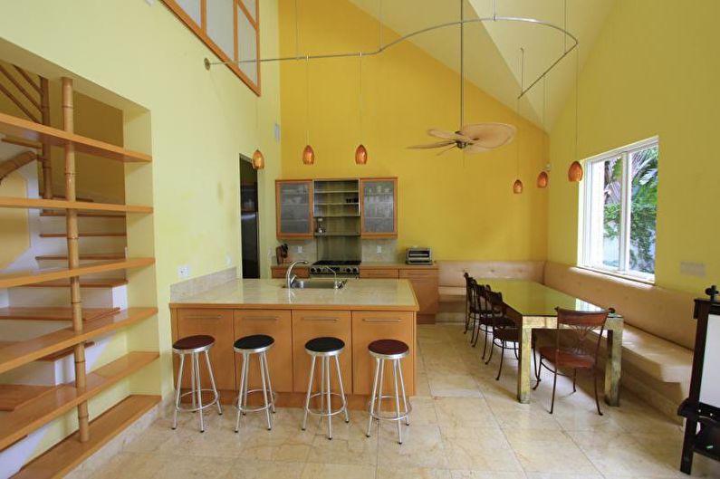 Design de interiores de cozinha em cor amarela - foto