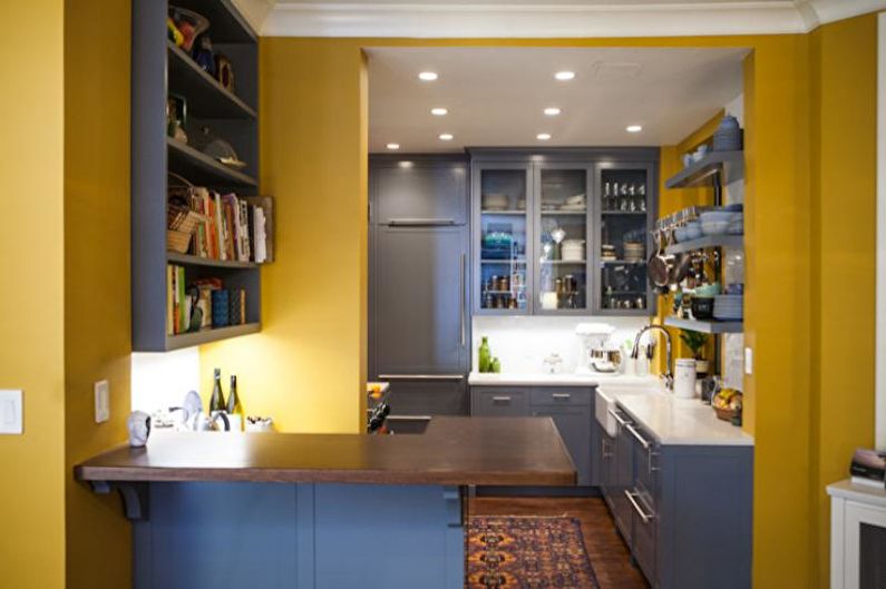 Kjøkkeninnredning i gul farge - foto