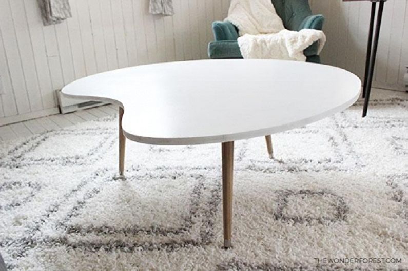 Gjør-det-selv sofabord i kryssfiner i moderne stil