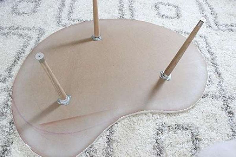 Gjør-det-selv sofabord i kryssfiner i moderne stil